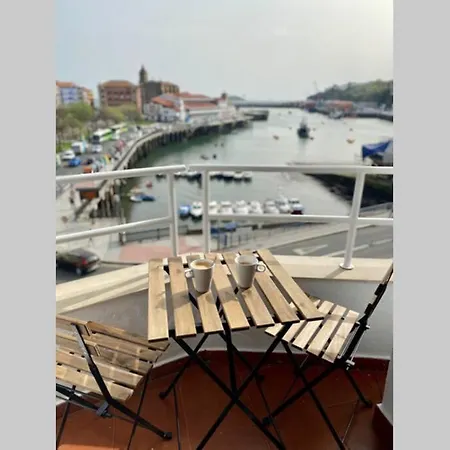 Vivienda Con Impresionantes Vistas/apartamento Artza * Bermeo
